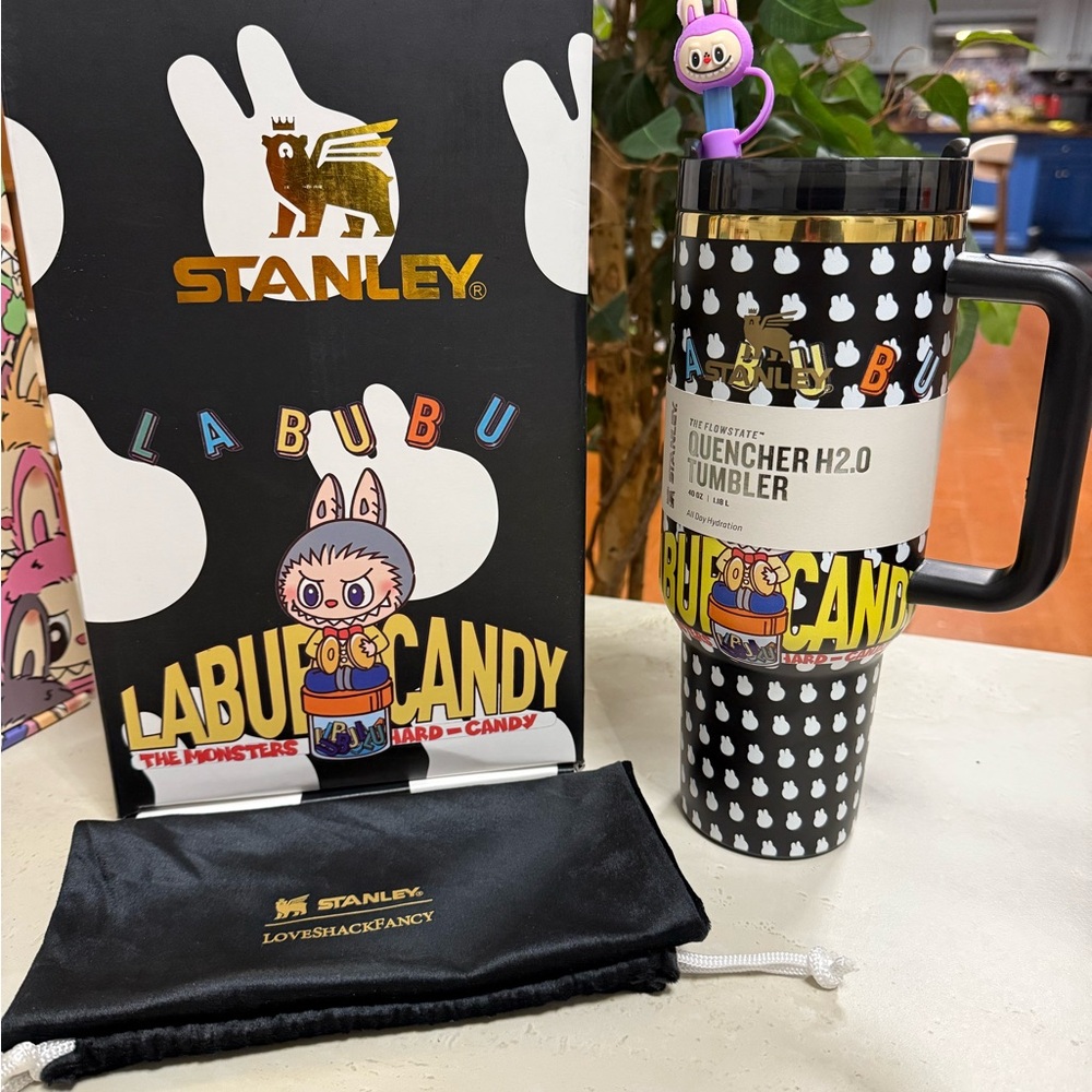 Stanley La Bubu Candy Quencher Tumbler with Black and White Design
